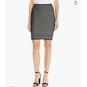 BCBGMaxAzria bodycon bandage black and white stretch pencil skirt